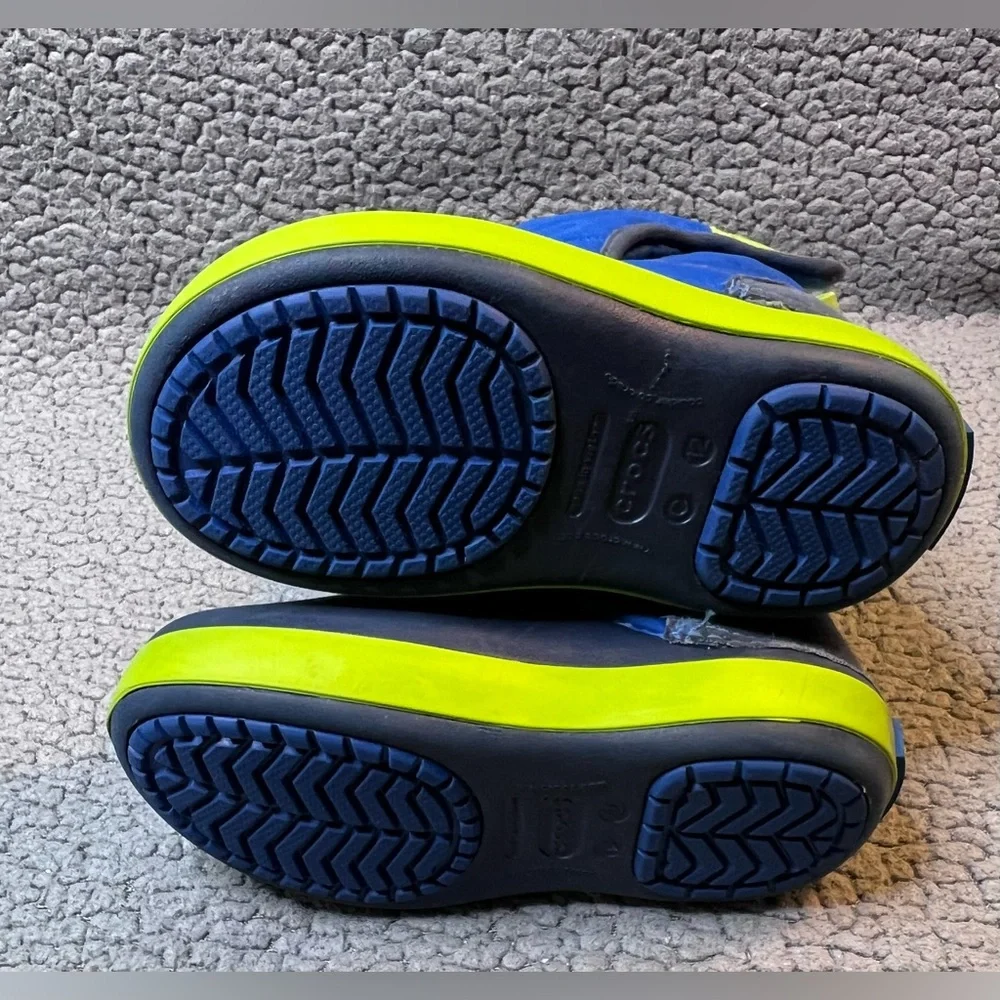 Crocs Kids Lodge Point Snow Boots‎ Boys Size 12 Blue And Green